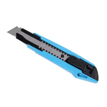 Nůž ulamovací plastový 18mm XTline